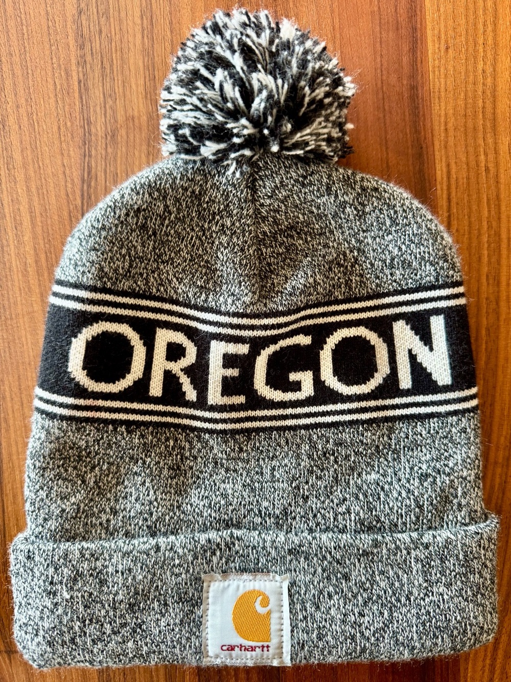 Carhartt Black & White 'OREGON' Pom Beanie - Like New